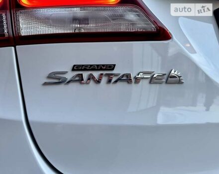 Белый Хендай Гранд Санта Фе, объемом двигателя 2.2 л и пробегом 29 тыс. км за 37000 $, фото 79 на Automoto.ua