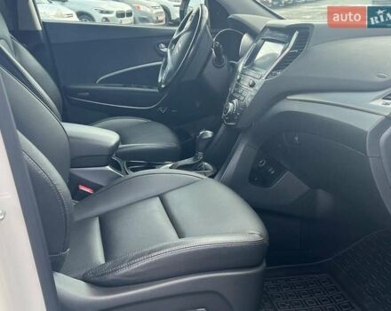 Белый Хендай Гранд Санта Фе, объемом двигателя 2.2 л и пробегом 124 тыс. км за 32580 $, фото 19 на Automoto.ua