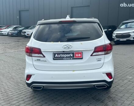 Белый Хендай Гранд Санта Фе, объемом двигателя 2.2 л и пробегом 124 тыс. км за 32580 $, фото 12 на Automoto.ua
