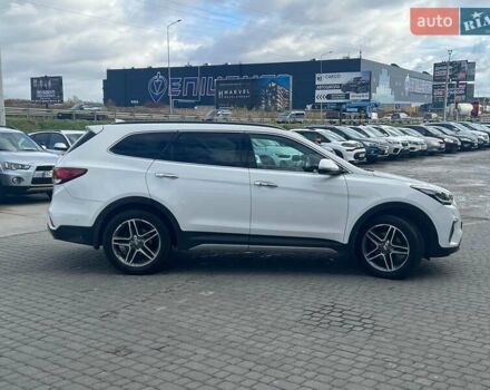 Белый Хендай Гранд Санта Фе, объемом двигателя 2.2 л и пробегом 124 тыс. км за 32580 $, фото 14 на Automoto.ua