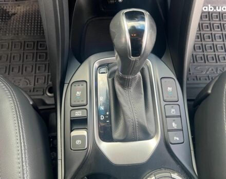 Белый Хендай Гранд Санта Фе, объемом двигателя 2.2 л и пробегом 124 тыс. км за 32580 $, фото 33 на Automoto.ua