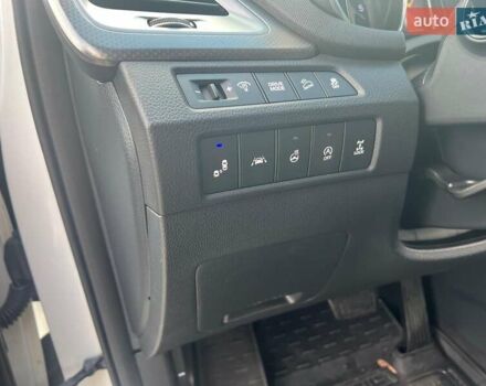 Белый Хендай Гранд Санта Фе, объемом двигателя 2.2 л и пробегом 124 тыс. км за 32580 $, фото 29 на Automoto.ua