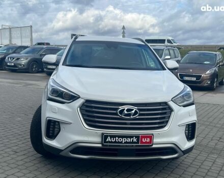 Белый Хендай Гранд Санта Фе, объемом двигателя 2.2 л и пробегом 124 тыс. км за 32580 $, фото 1 на Automoto.ua