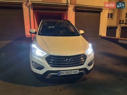Хендай Гранд Санта Фє 2015 у Одесі на Automoto.ua Білий Хендай Гранд Санта Фє, об'ємом двигуна 2.2 л та пробігом 114 тис. км за 20500 $, фото 1 на Automoto.ua