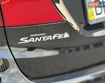 Черный Хендай Гранд Санта Фе, объемом двигателя 2.2 л и пробегом 65 тыс. км за 22700 $, фото 4 на Automoto.ua
