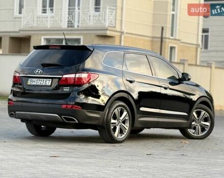 Черный Хендай Гранд Санта Фе, объемом двигателя 2.2 л и пробегом 65 тыс. км за 22700 $, фото 3 на Automoto.ua