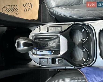 Черный Хендай Гранд Санта Фе, объемом двигателя 2.2 л и пробегом 215 тыс. км за 18999 $, фото 166 на Automoto.ua