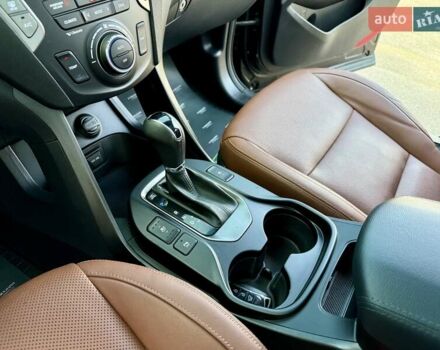 Чорний Хендай Гранд Санта Фє, об'ємом двигуна 3.3 л та пробігом 248 тис. км за 16900 $, фото 31 на Automoto.ua