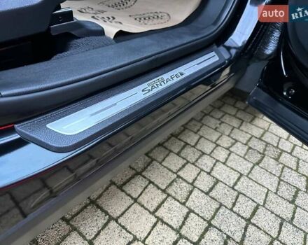 Черный Хендай Гранд Санта Фе, объемом двигателя 2.2 л и пробегом 215 тыс. км за 18999 $, фото 243 на Automoto.ua