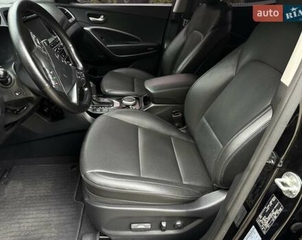 Черный Хендай Гранд Санта Фе, объемом двигателя 2 л и пробегом 158 тыс. км за 18400 $, фото 24 на Automoto.ua