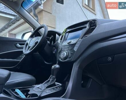 Черный Хендай Гранд Санта Фе, объемом двигателя 2.2 л и пробегом 215 тыс. км за 18999 $, фото 259 на Automoto.ua