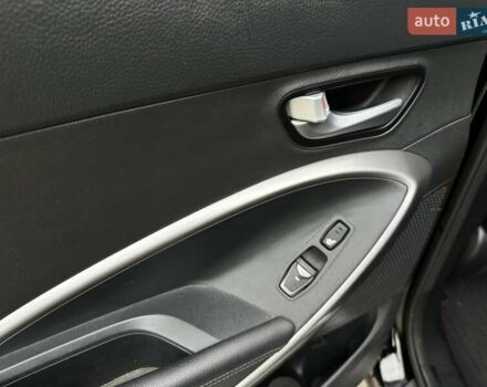 Черный Хендай Гранд Санта Фе, объемом двигателя 2 л и пробегом 158 тыс. км за 18400 $, фото 28 на Automoto.ua