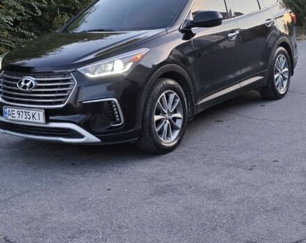 Чорний Хендай Гранд Санта Фє, об'ємом двигуна 0 л та пробігом 85 тис. км за 17100 $, фото 1 на Automoto.ua