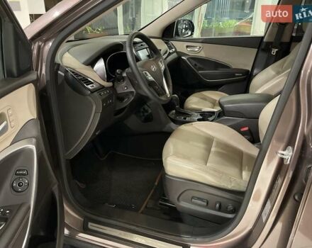 Коричневый Хендай Гранд Санта Фе, объемом двигателя 2.2 л и пробегом 213 тыс. км за 19900 $, фото 16 на Automoto.ua