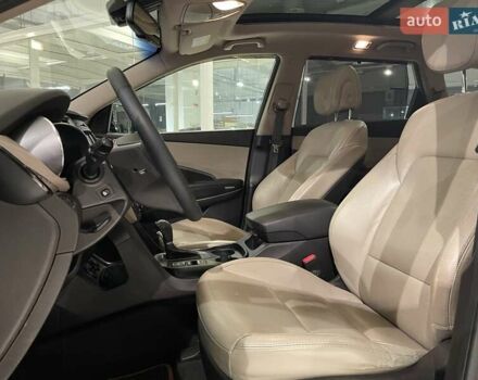 Коричневый Хендай Гранд Санта Фе, объемом двигателя 2.2 л и пробегом 213 тыс. км за 19900 $, фото 19 на Automoto.ua