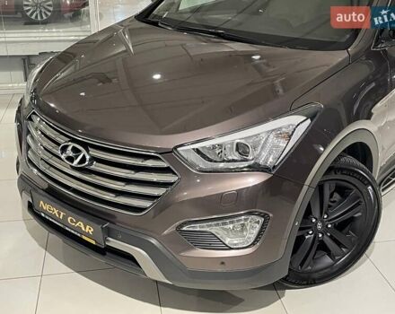 Коричневый Хендай Гранд Санта Фе, объемом двигателя 2.2 л и пробегом 213 тыс. км за 19900 $, фото 1 на Automoto.ua