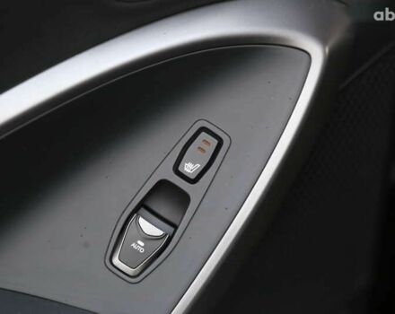 Хендай Гранд Санта Фе, объемом двигателя 2.2 л и пробегом 129 тыс. км за 22900 $, фото 28 на Automoto.ua