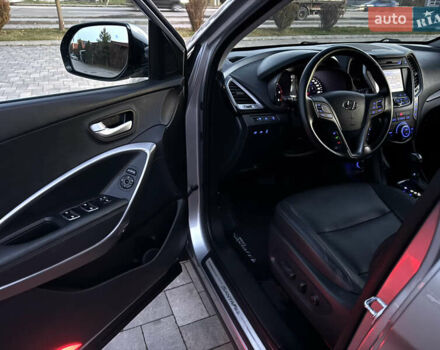 Серый Хендай Гранд Санта Фе, объемом двигателя 2.2 л и пробегом 132 тыс. км за 20999 $, фото 29 на Automoto.ua