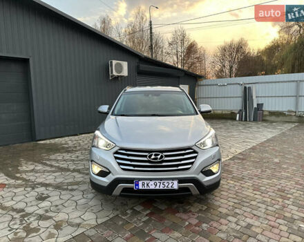 Серый Хендай Гранд Санта Фе, объемом двигателя 2.2 л и пробегом 162 тыс. км за 20700 $, фото 2 на Automoto.ua