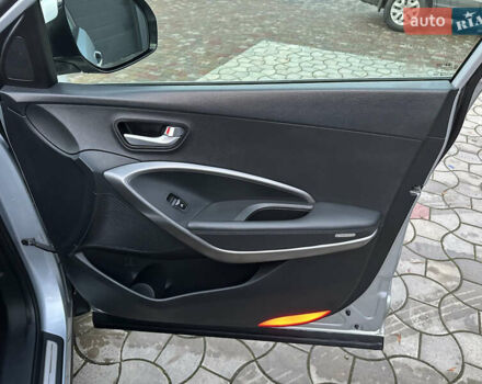 Серый Хендай Гранд Санта Фе, объемом двигателя 2.2 л и пробегом 162 тыс. км за 20700 $, фото 30 на Automoto.ua