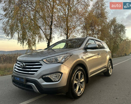 Сірий Хендай Гранд Санта Фє, об'ємом двигуна 2.2 л та пробігом 211 тис. км за 20900 $, фото 4 на Automoto.ua