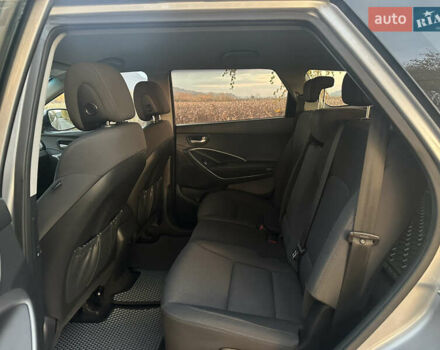 Сірий Хендай Гранд Санта Фє, об'ємом двигуна 2.2 л та пробігом 211 тис. км за 20900 $, фото 24 на Automoto.ua