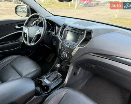 Сірий Хендай Гранд Санта Фє, об'ємом двигуна 2.2 л та пробігом 173 тис. км за 20900 $, фото 43 на Automoto.ua