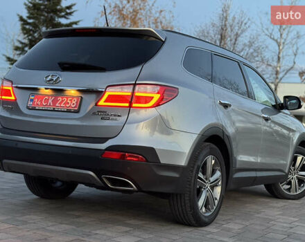 Серый Хендай Гранд Санта Фе, объемом двигателя 2.2 л и пробегом 132 тыс. км за 20999 $, фото 5 на Automoto.ua