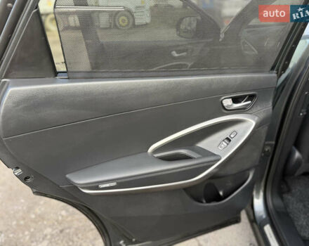 Сірий Хендай Гранд Санта Фє, об'ємом двигуна 2.2 л та пробігом 173 тис. км за 20900 $, фото 27 на Automoto.ua