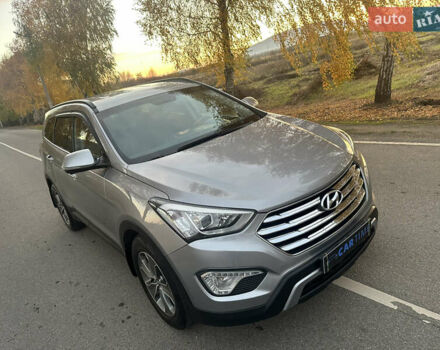 Сірий Хендай Гранд Санта Фє, об'ємом двигуна 2.2 л та пробігом 211 тис. км за 20900 $, фото 11 на Automoto.ua
