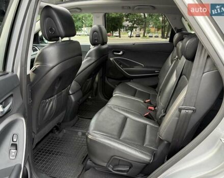 Серый Хендай Гранд Санта Фе, объемом двигателя 2.2 л и пробегом 212 тыс. км за 19999 $, фото 16 на Automoto.ua