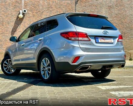 Сірий Хендай Гранд Санта Фє, об'ємом двигуна 3.3 л та пробігом 110 тис. км за 16000 $, фото 3 на Automoto.ua