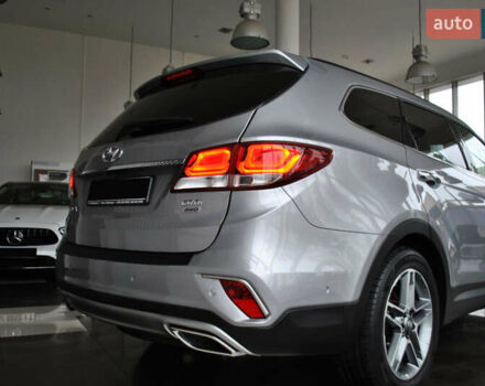 Серый Хендай Гранд Санта Фе, объемом двигателя 2.2 л и пробегом 119 тыс. км за 25900 $, фото 16 на Automoto.ua
