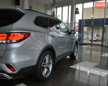 Серый Хендай Гранд Санта Фе, объемом двигателя 2.2 л и пробегом 119 тыс. км за 25900 $, фото 18 на Automoto.ua