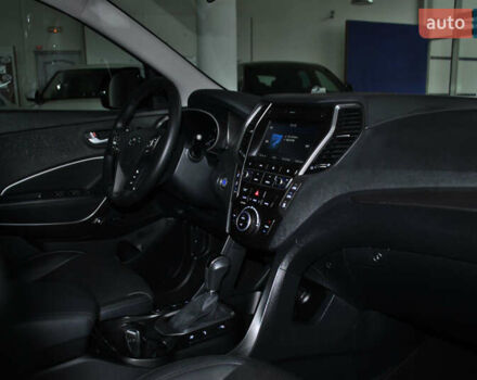 Серый Хендай Гранд Санта Фе, объемом двигателя 2.2 л и пробегом 119 тыс. км за 25900 $, фото 53 на Automoto.ua