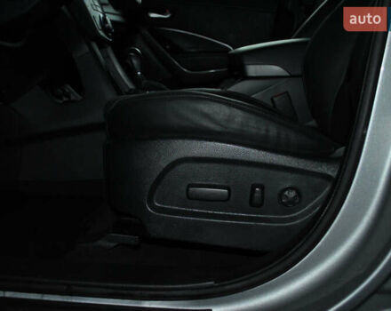 Серый Хендай Гранд Санта Фе, объемом двигателя 2.2 л и пробегом 119 тыс. км за 25900 $, фото 23 на Automoto.ua