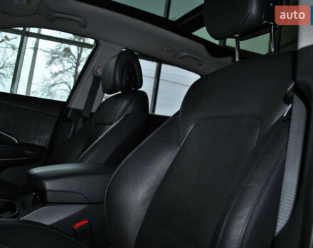 Серый Хендай Гранд Санта Фе, объемом двигателя 2.2 л и пробегом 119 тыс. км за 25900 $, фото 28 на Automoto.ua