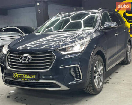 Серый Хендай Гранд Санта Фе, объемом двигателя 2.2 л и пробегом 120 тыс. км за 31000 $, фото 2 на Automoto.ua