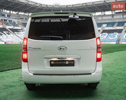 Белый Хендай Гранд Старекс, объемом двигателя 2.5 л и пробегом 65 тыс. км за 28500 $, фото 15 на Automoto.ua