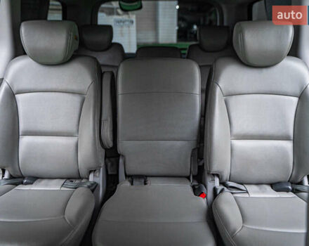 Белый Хендай Гранд Старекс, объемом двигателя 2.5 л и пробегом 65 тыс. км за 28500 $, фото 39 на Automoto.ua