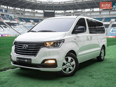Хендай Гранд Старекс 2019 у Одесі на Automoto.ua Білий Хендай Гранд Старекс, об'ємом двигуна 2.5 л та пробігом 65 тис. км за 31900 $, фото 1 на Automoto.ua
