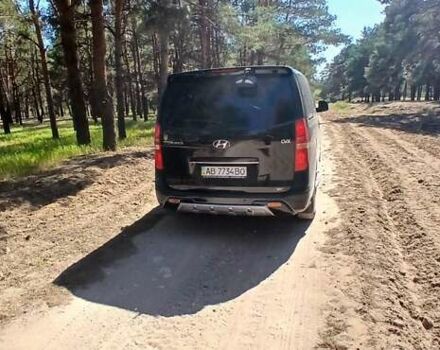 Черный Хендай Гранд Старекс, объемом двигателя 2.5 л и пробегом 133 тыс. км за 17500 $, фото 5 на Automoto.ua