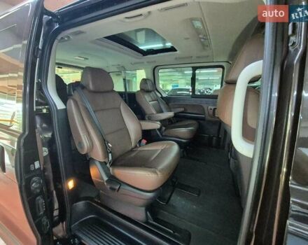 Коричневий Хендай Гранд Старекс, об'ємом двигуна 2.5 л та пробігом 142 тис. км за 34000 $, фото 15 на Automoto.ua