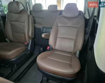 Коричневий Хендай Гранд Старекс, об'ємом двигуна 2.5 л та пробігом 142 тис. км за 34000 $, фото 16 на Automoto.ua