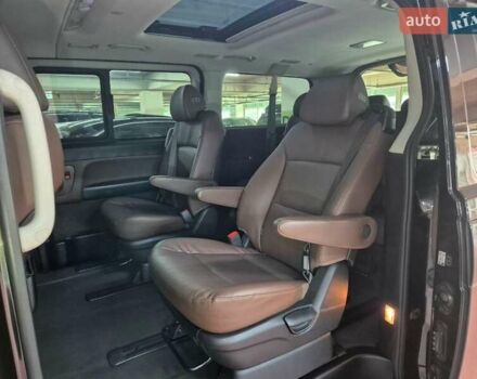 Коричневий Хендай Гранд Старекс, об'ємом двигуна 2.5 л та пробігом 142 тис. км за 34000 $, фото 14 на Automoto.ua