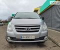 Серый Хендай Гранд Старекс, объемом двигателя 2.5 л и пробегом 95 тыс. км за 24999 $, фото 1 на Automoto.ua