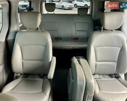 Сірий Хендай Гранд Старекс, об'ємом двигуна 2.5 л та пробігом 161 тис. км за 21900 $, фото 49 на Automoto.ua