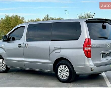 Сірий Хендай Гранд Старекс, об'ємом двигуна 2.5 л та пробігом 161 тис. км за 21900 $, фото 8 на Automoto.ua