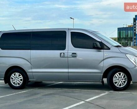 Сірий Хендай Гранд Старекс, об'ємом двигуна 2.5 л та пробігом 161 тис. км за 21900 $, фото 9 на Automoto.ua