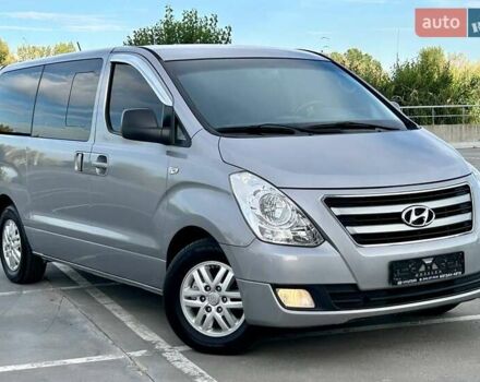 Сірий Хендай Гранд Старекс, об'ємом двигуна 2.5 л та пробігом 161 тис. км за 21900 $, фото 1 на Automoto.ua